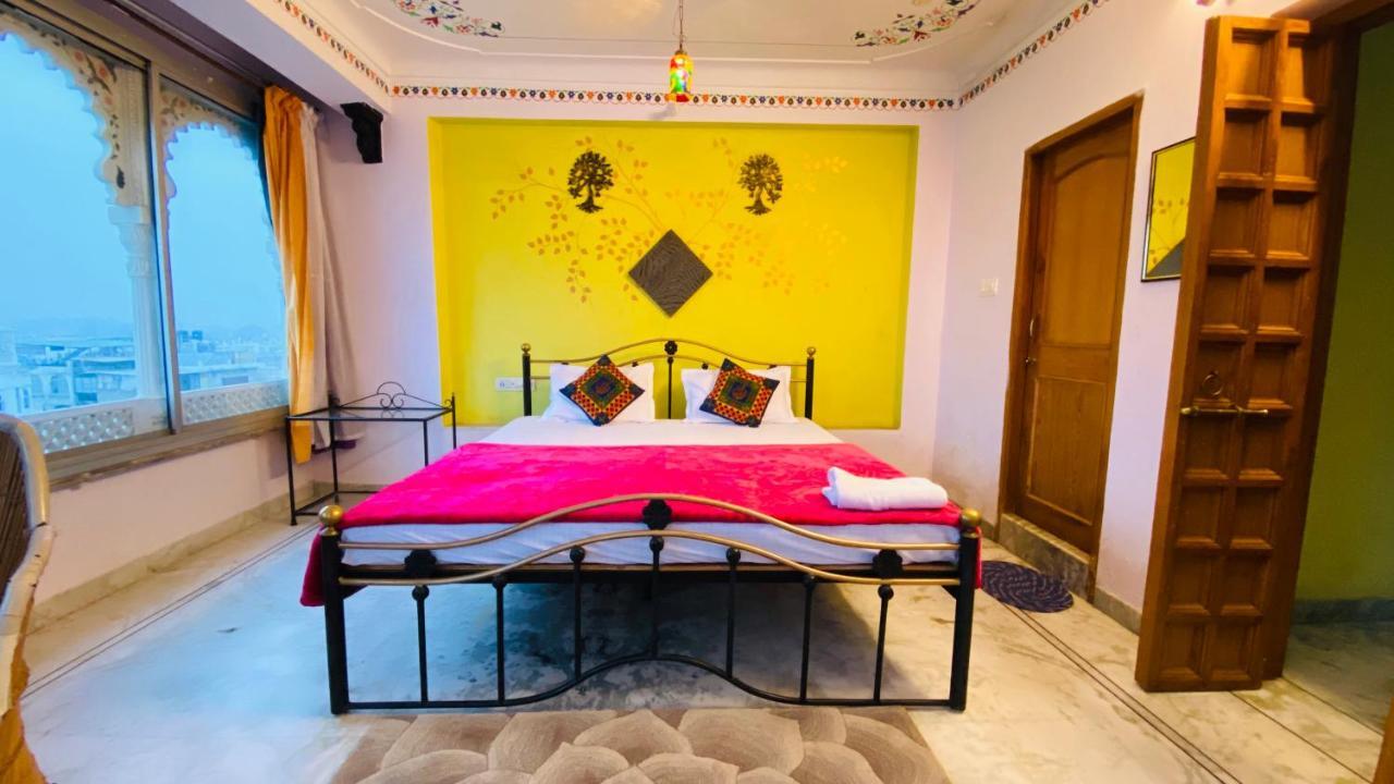 Kesar Palace Hotel Udaipur Eksteriør billede